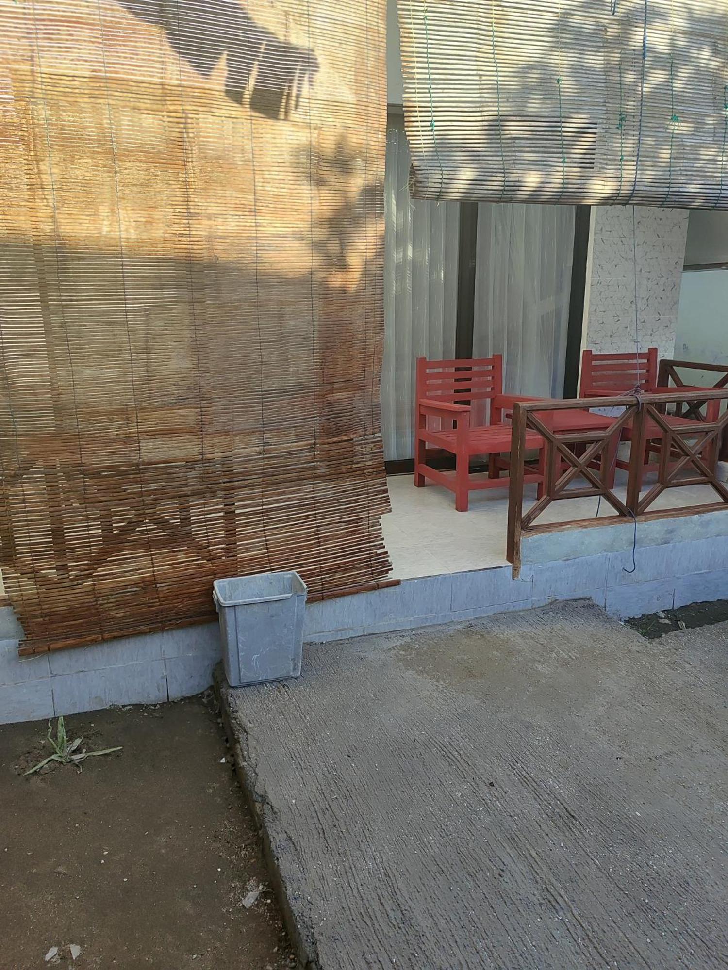 Family Bungalow Гили Мено Екстериор снимка