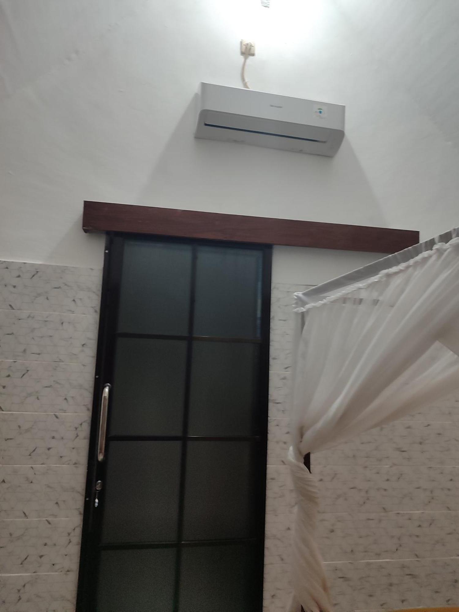 Family Bungalow Гили Мено Екстериор снимка